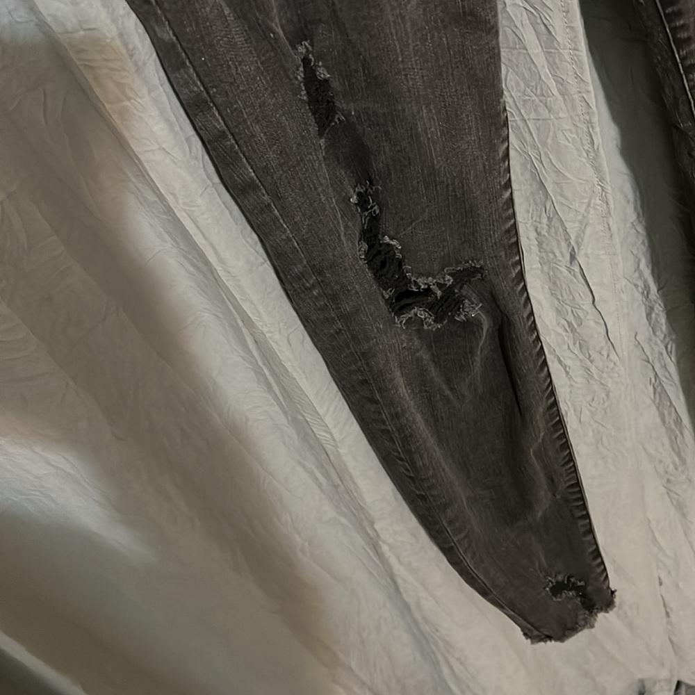 EUC Maurice’s Black Distressed Jeggings M - Picture 2 of 5